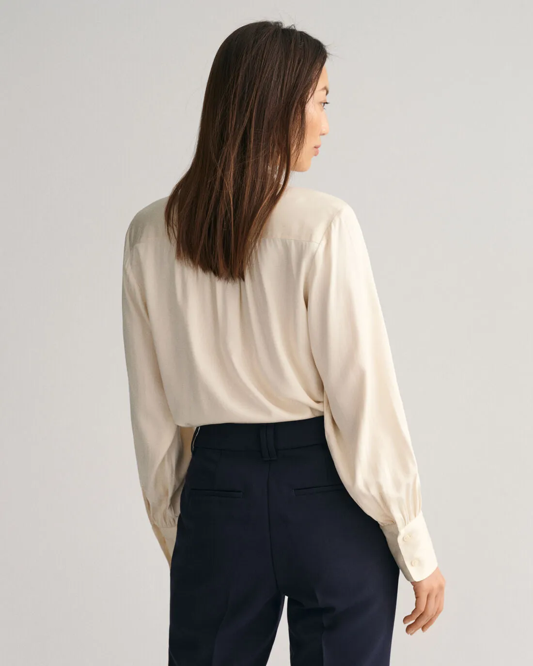 GANT Women's Eggshell Silk Button Up Blouse 4352042 Size 6